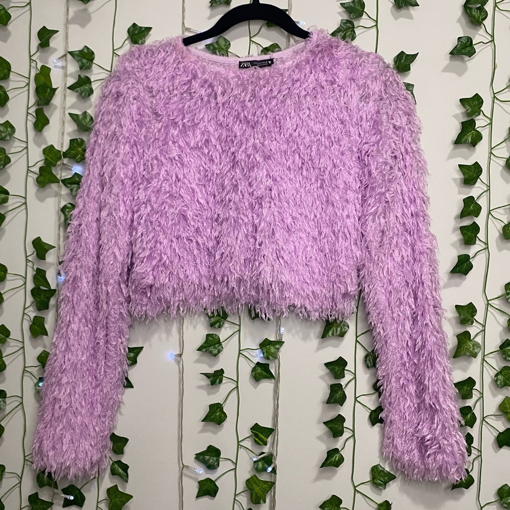 Cropped sweater